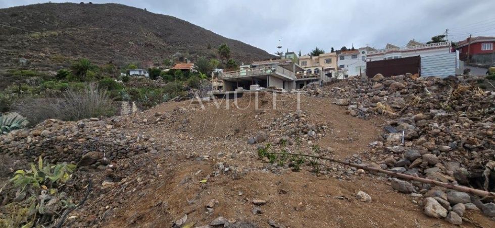 Villa for sale in  Guía de Isora, Spain - P2245