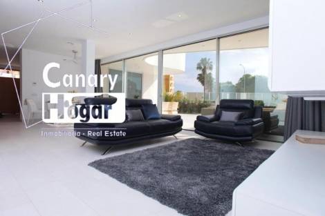 Villa for sale in  La Caleta, Spain - 052631