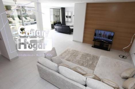 Villa for sale in  La Caleta, Spain - 052631