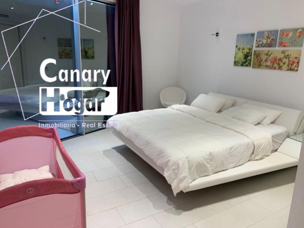 Villa for sale in  La Caleta, Spain - 052631