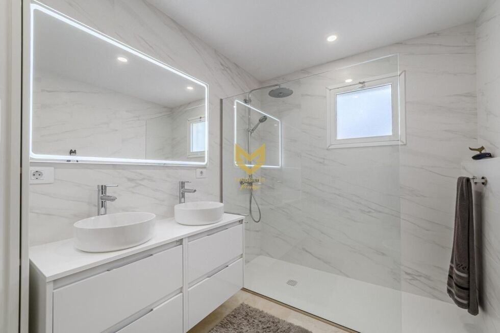 Villa for sale in  La Caleta, Spain - P00022