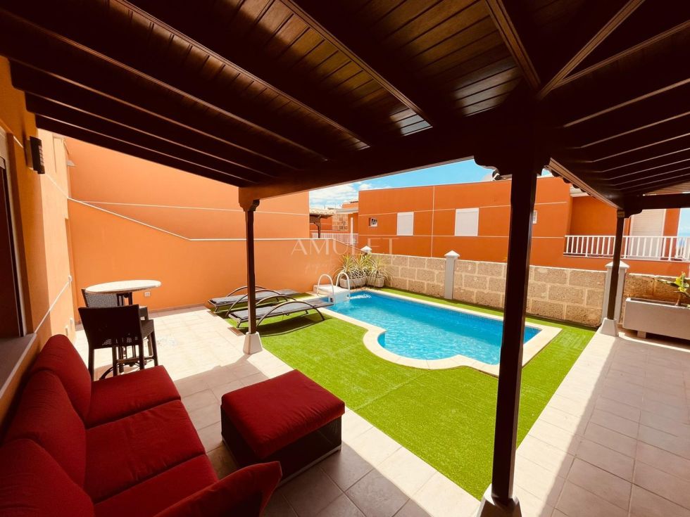 Villa for sale in  Los Cristianos, Spain - P2100