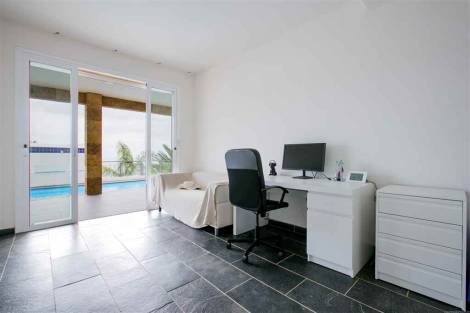 Villa for sale in  Roque del Conde, Španělsko - TRC-2570