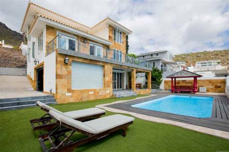 Villa for sale in  Roque del Conde, Španělsko - TRC-2570