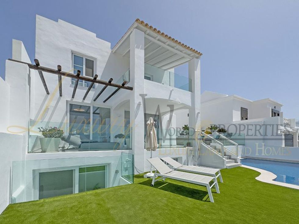 Villa for sale in  San Eugenio Alto, Spain - LWP4810 Mirador del Sur-San Eugenio Alto