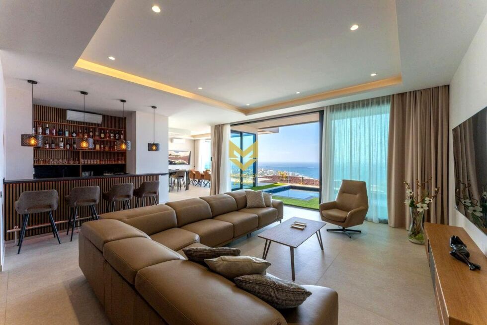 Villa for sale in  San Eugenio Alto, Spain - P00052