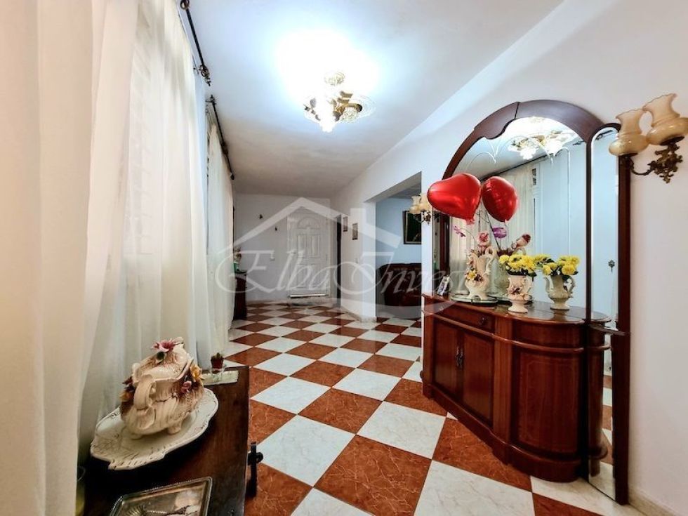 Villa for sale in  San Isidro, Spain - 3932