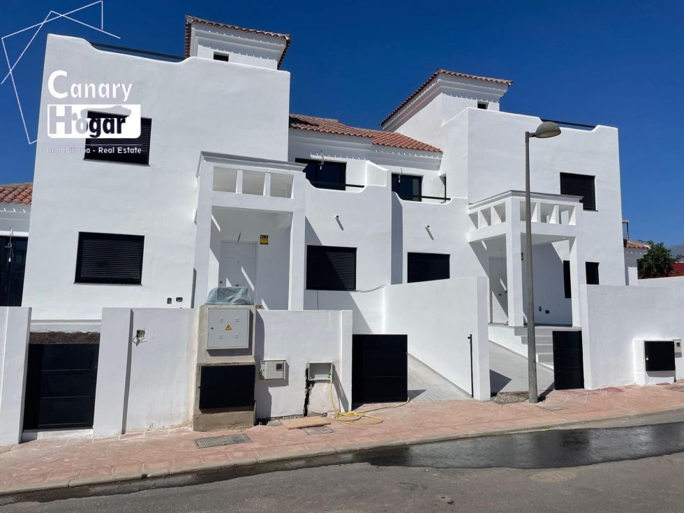 Villa for sale in  San Miguel de Abona, Spain - 055791