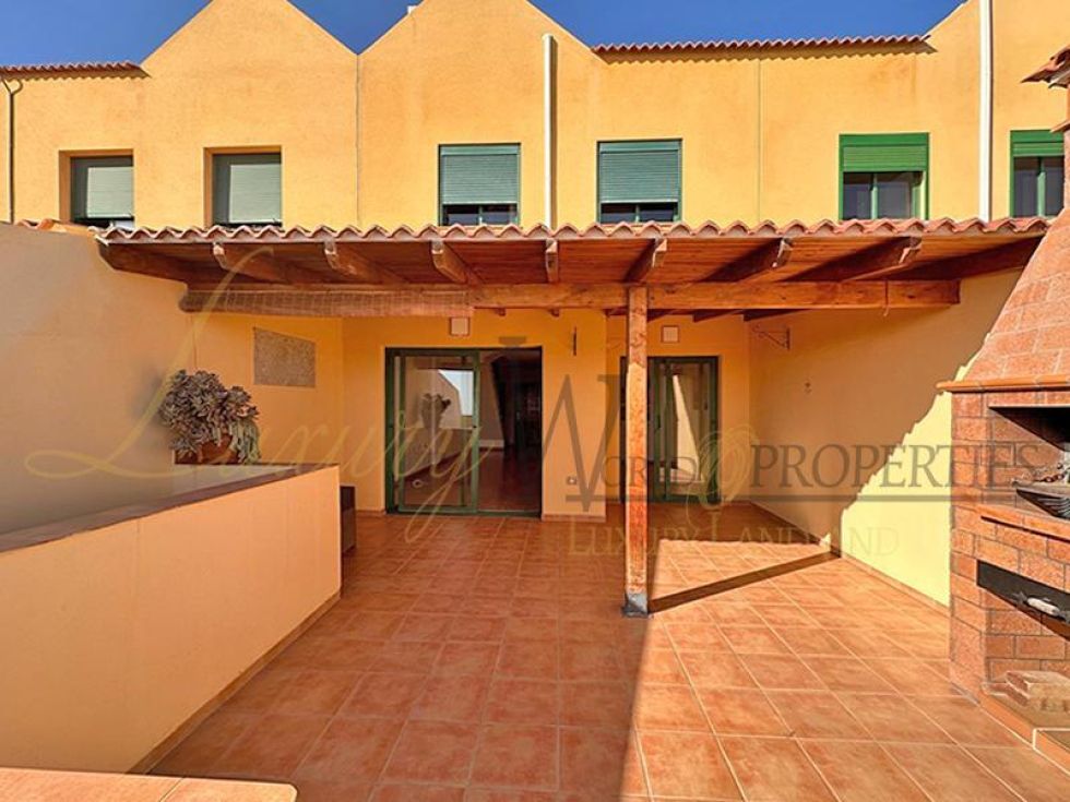 Villa for sale in  Santa Cruz de Tenerife, Spain - LWP4763 Casa en Las Chafiras