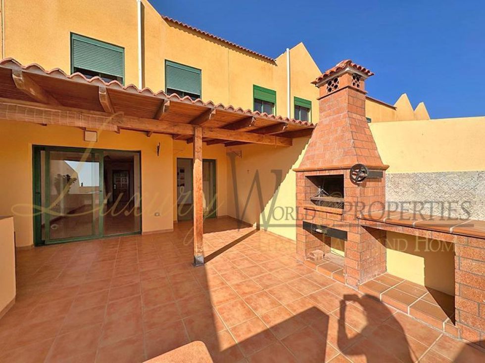 Villa for sale in  Santa Cruz de Tenerife, Spain - LWP4763 Casa en Las Chafiras