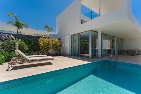 Villa for sale in  Santa Cruz de Tenerife, Spain - P2048