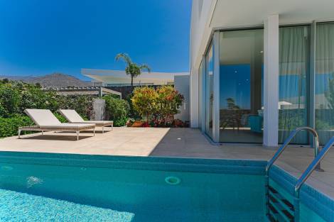 Villa for sale in  Santa Cruz de Tenerife, Spain - P2048