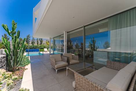 Villa for sale in  Santa Cruz de Tenerife, Spain - P2048