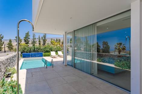 Villa for sale in  Santa Cruz de Tenerife, Spain - P2048