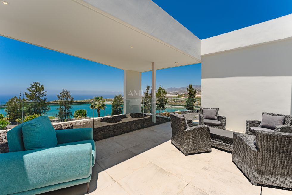 Villa for sale in  Santa Cruz de Tenerife, Spain - P2048