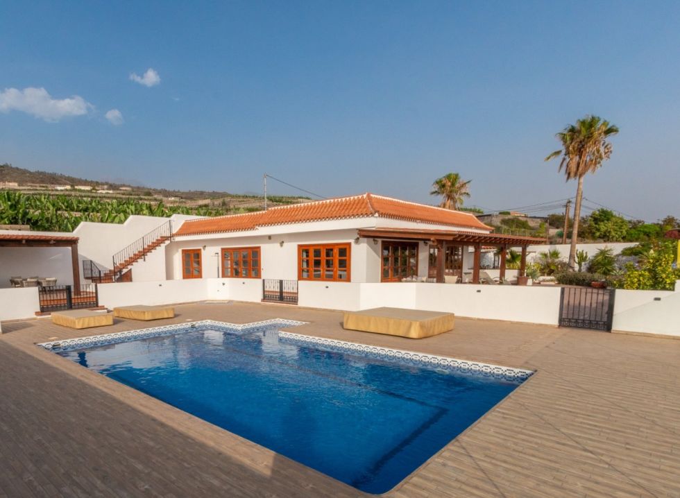 Villa for sale in  Santiago del Teide, Spain - 048181