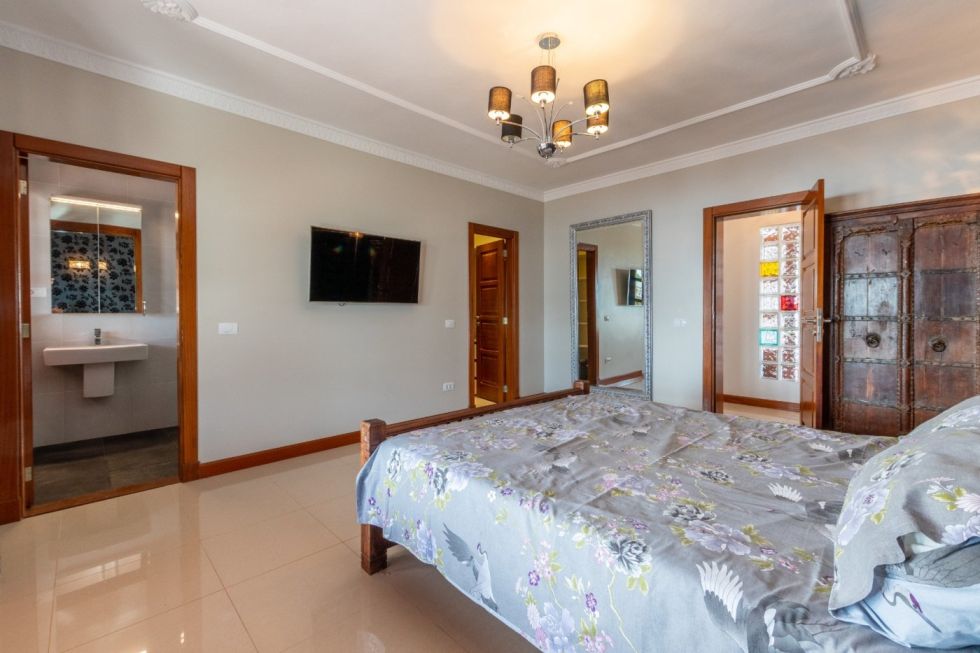 Villa for sale in  Santiago del Teide, Spain - 048181