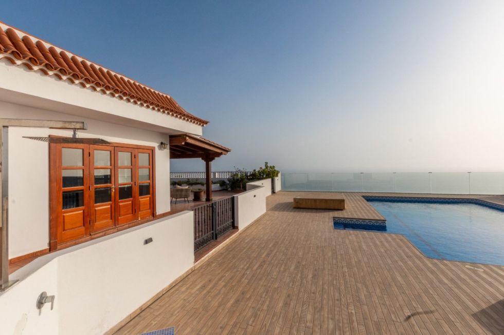Villa for sale in  Santiago del Teide, Spain - 048181