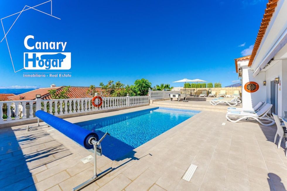 Villa for sale in  Santiago del Teide, Spain - 057811