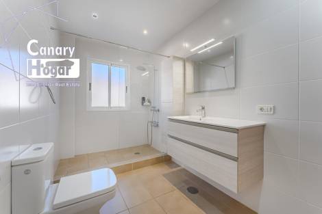 Villa for sale in  Santiago del Teide, Spain - 057811