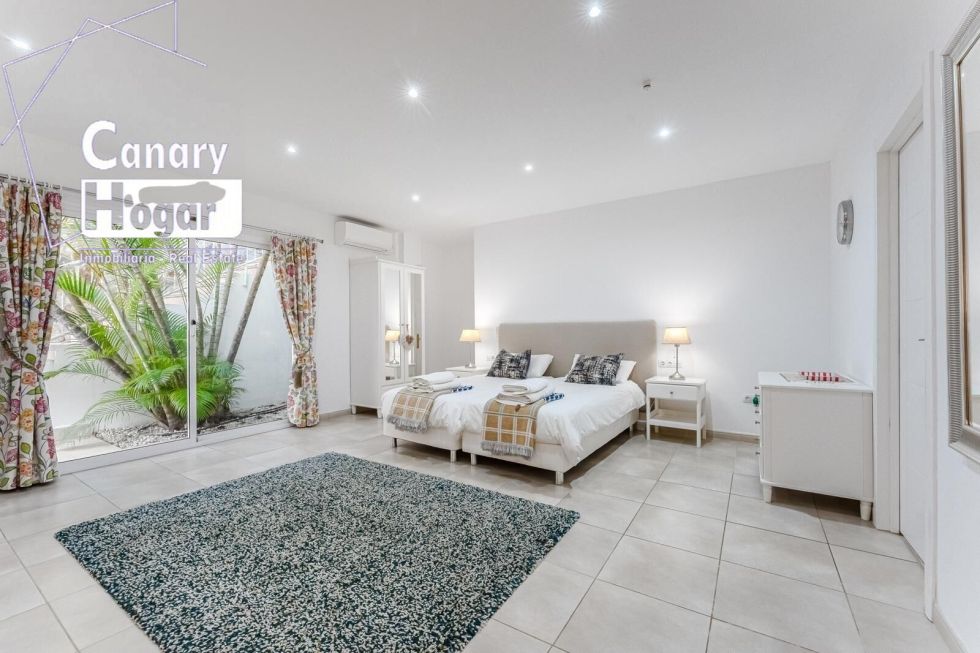 Villa for sale in  Santiago del Teide, Spain - 057811