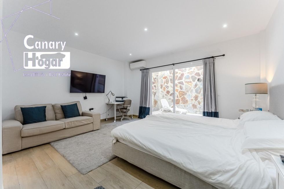 Villa for sale in  Santiago del Teide, Spain - 057811