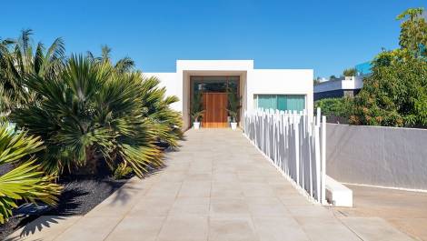 Villa for sale in  Barranco de las Torres, Spain - 047551