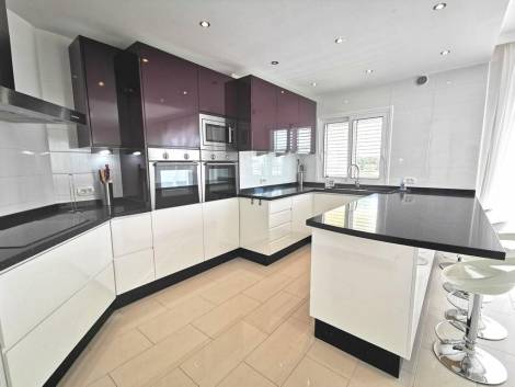 Villa for sale in  Barranco de las Torres, Spain - 048811