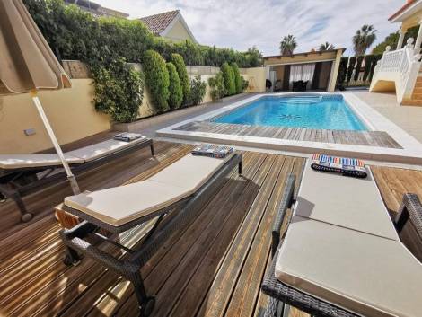 Villa for sale in  Barranco de las Torres, Spain - 048811