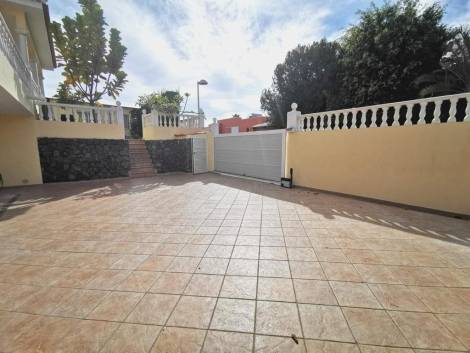 Villa for sale in  Barranco de las Torres, Spain - 048811