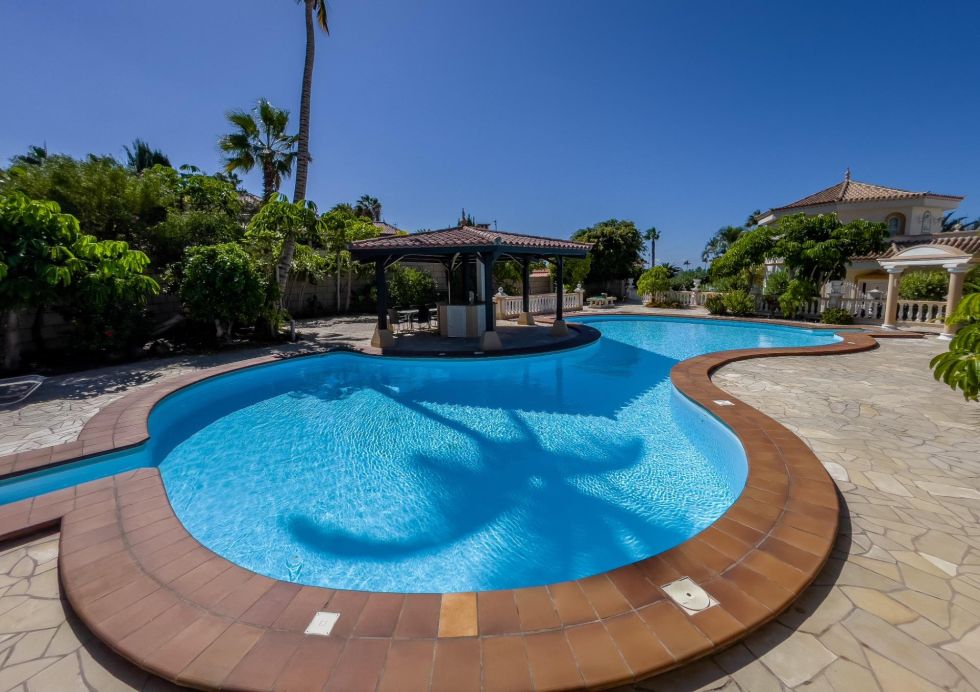 Villa for sale in  Costa Adeje-Playas del Duque, Spain - 051331