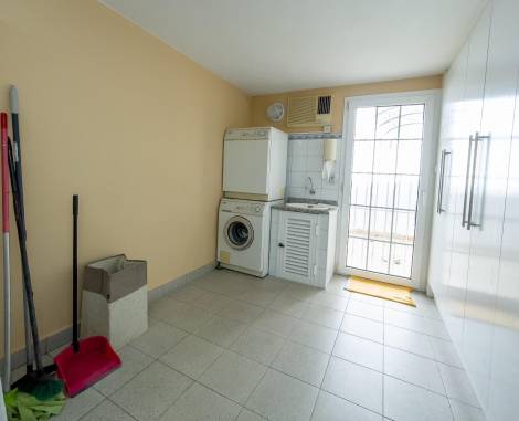 Villa for sale in  Costa Adeje-Playas del Duque, Spain - 051331