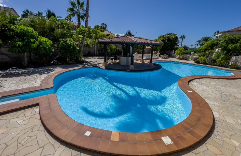 Villa for sale in  Costa Adeje-Playas del Duque, Spain - 051331