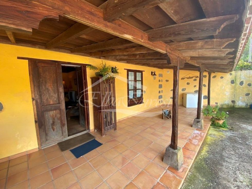 Villa for sale in  El Tanque, Spain - 3682