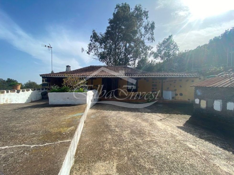 Villa for sale in  El Tanque, Spain - 3682