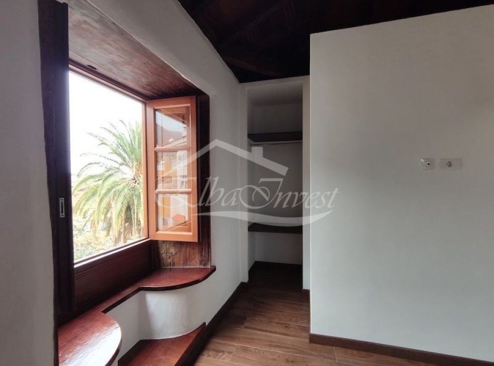 Villa for sale in  Los Realejos, Spain - 5457