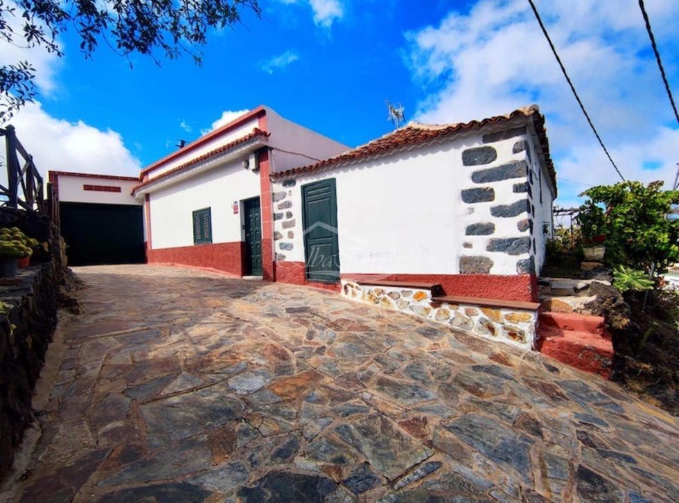 Villa for sale in  Chirche, Spain - 5638