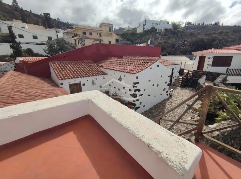 Villa for sale in  Chirche, Spain - 5638