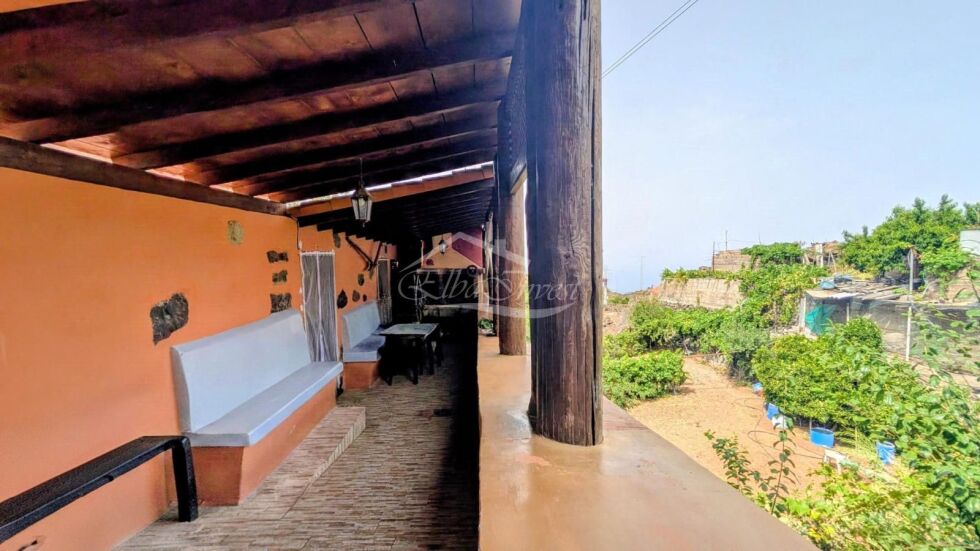 Villa for sale in  Chirche, Spain - 5987