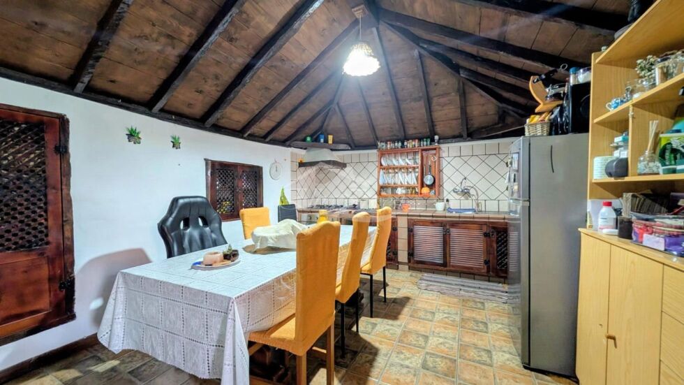 Villa for sale in  Chirche, Spain - 5987