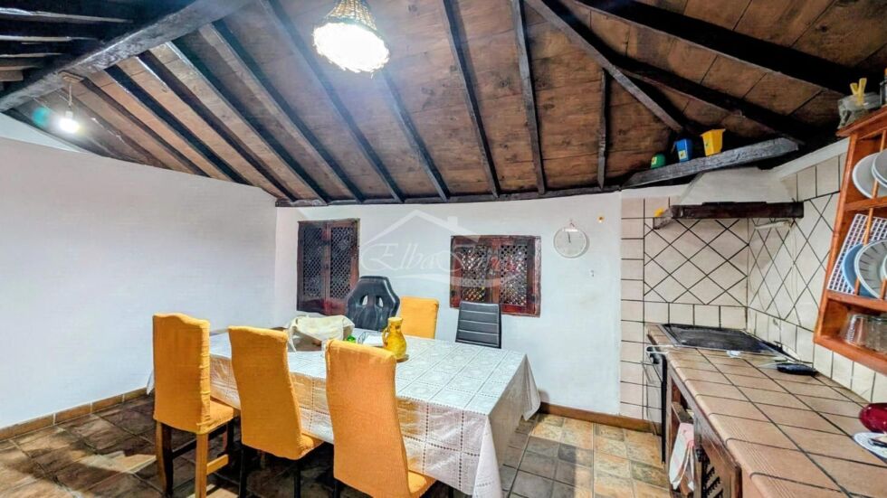 Villa for sale in  Chirche, Spain - 5987