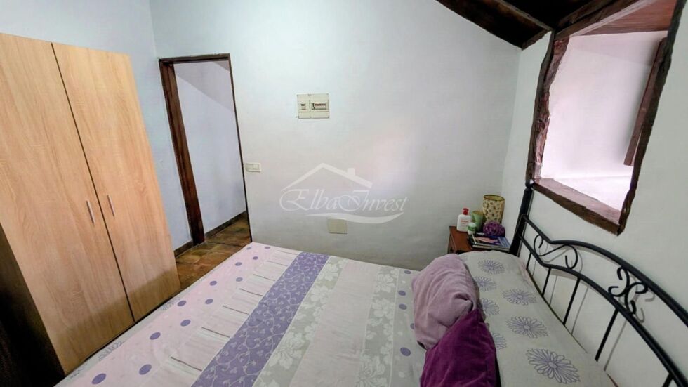 Villa for sale in  Chirche, Spain - 5987