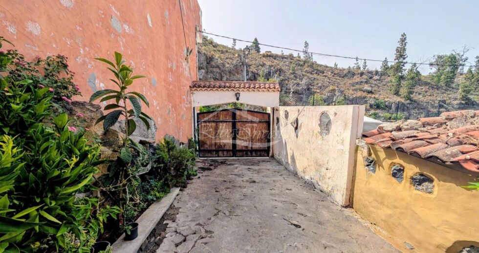 Villa for sale in  Chirche, Spain - 5987