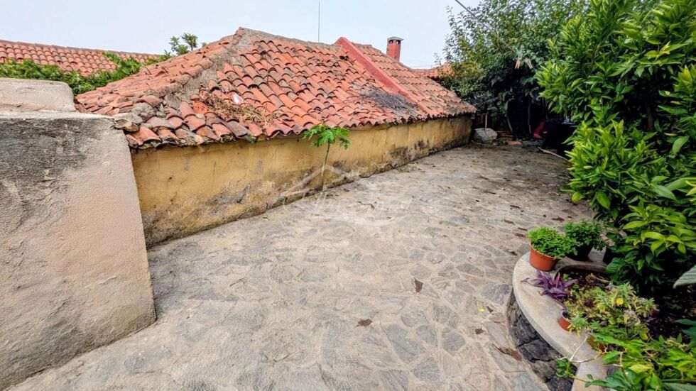 Villa for sale in  Chirche, Spain - 5987