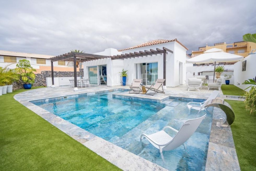 Villa for sale in  Madrid, Spain - C2072