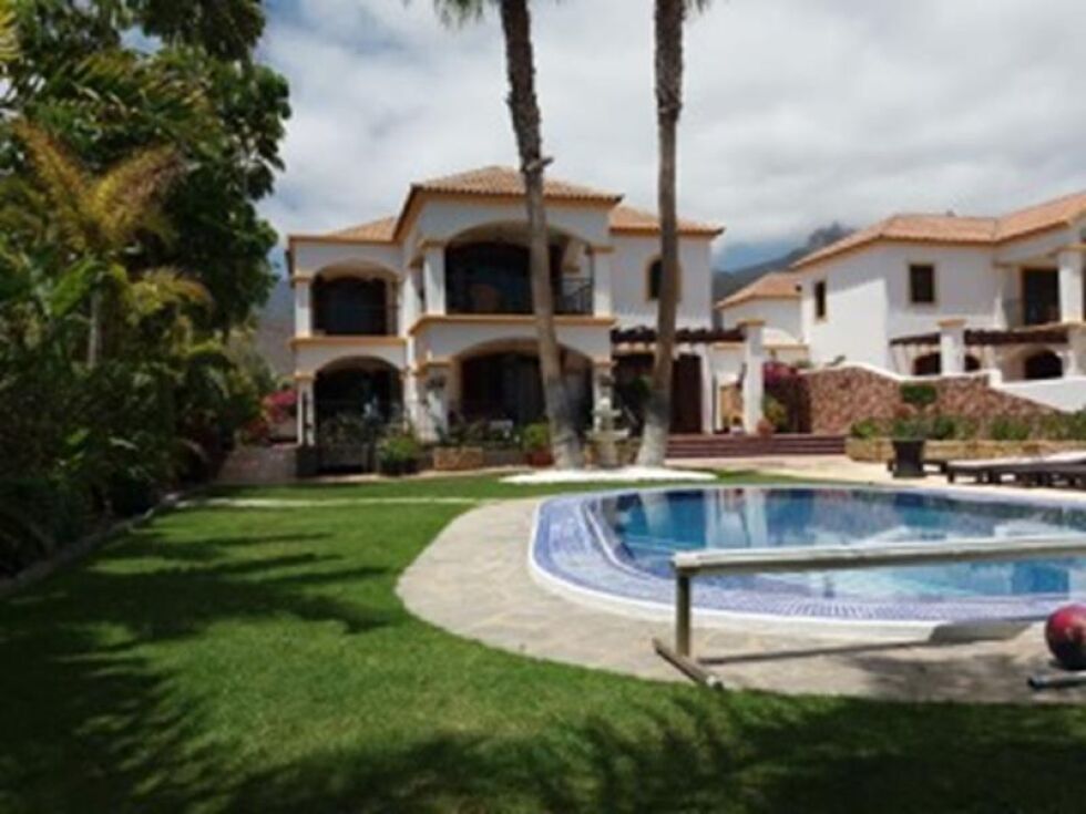 Villa for sale in  Miraverde, Spain - LWP1087 Villa El Madronal