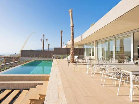 Villa for sale in  Agua Dulce, Spain - LWP3014 Villas de Tenis-Abama Golf