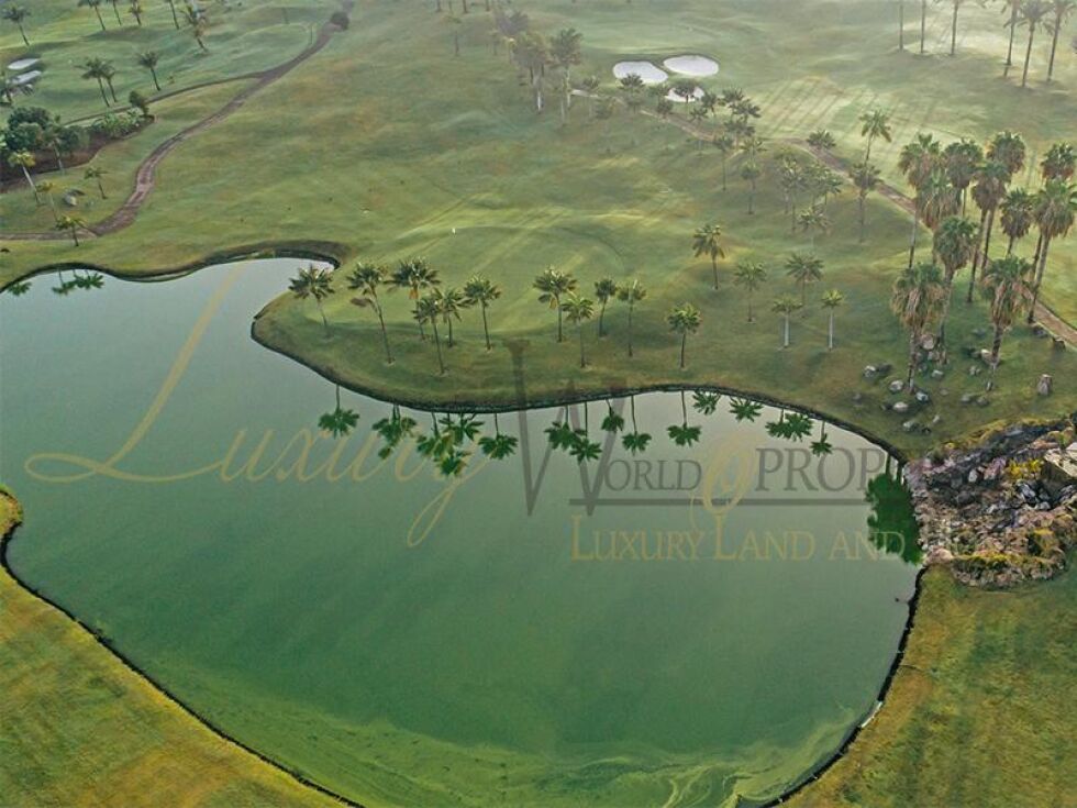 Villa for sale in  Agua Dulce, Spain - LWP3014 Villas de Tenis-Abama Golf