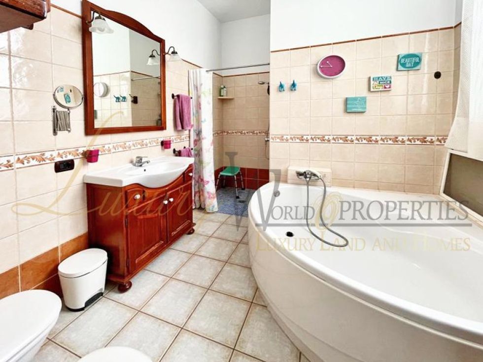 Villa for sale in  Coromoto, Spain - LWP3095C Casa en Las Rosas