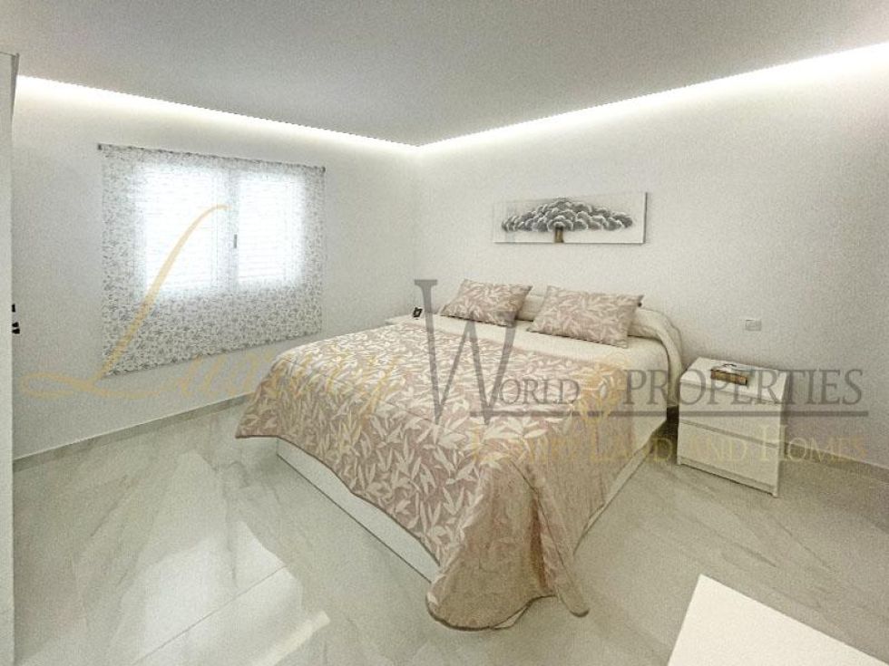 Villa for sale in  Alcalá, Spain - LWP4209 Casa en Alcala